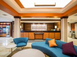 Fairfield Inn and Suites by Marriott Portsmouth Exeter, hotell sihtkohas Exeter lennujaama Pease International Tradeport - PSM lähedal