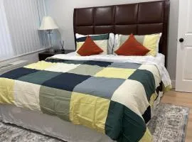 Cozy Suite at Towson Center