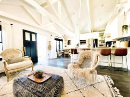 Channel Islands Beach Retreat, hotel v destinaci Oxnard