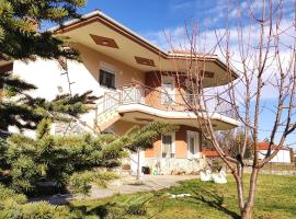 σπιτοκαλυβάκι, hotel in Florina