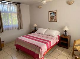 Zandoyo Bed & Breakfast, hotel v destinaci Puerto Escondido
