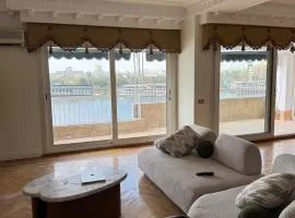 Prestigious Nilefront Residence, 5-Star Cairo Views