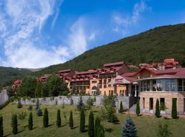 Tsaghkadzor Marriott Hotel, отель в Цахкадзоре