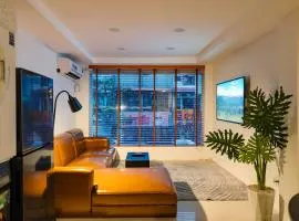 Entire House with Full Amenities - Near Bui Vien Walking Street , District 1