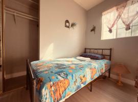 Las Vegas Simple bed Share room，位于拉斯维加斯的民宿