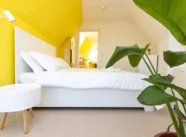 Sunny retreat near metro, 12 min to Duomo