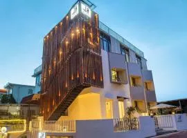 Xiamen 12 Seaside Hotel 厦门十二舍-- 3-minute's walk to the beach & free beach mats & English Service & Freshly brewed Coffee & convenient payment & pick-up&drop-off service & 24-hour check-in & Exhibition&Conference Center & Huandao Road