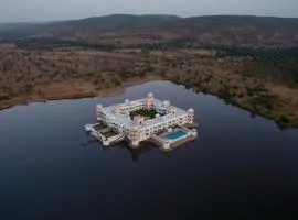 juSTa Lake Nahargarh Palace, Chittorgarh