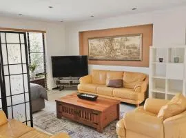 Private Front Section of House 800m to Beach