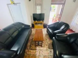 Airport Rest Family cottage