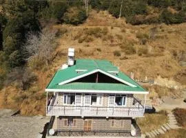 Harmony Homestay Chail koti