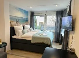 Miracle House 160qm Terrasse, Parkplatz & Internet 100mBit -SELF CHECK IN-