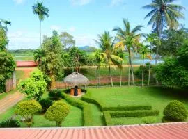 Green Lake View Yala Resort