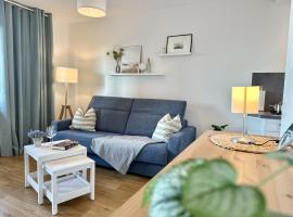 Nordseeglanz mit Schwimmbad, hotel in Wangerland