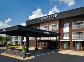 Courtyard by Marriott Charlotte Matthews, hotel em Matthews