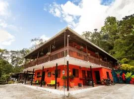 Hotel Orillas del Pizano