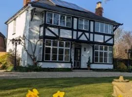 Nuthooks House