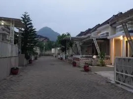 Villa Permata Kaloska K16 Batu