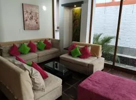 El Linaje Home
