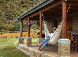 Vogelsang Farm Cottage, hotel in Oudtshoorn