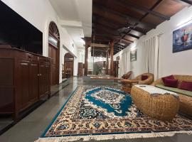 The First House Karaikal, hotel a Karaikal