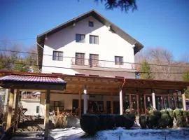 Apartments and Rooms Vicko