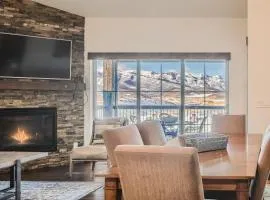 Private Hot Tub, Close to Resorts - Private Hot Tub - Close to PC, Mountain Mansion Family Getaway