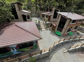 Cabañas El Guayabillo - Baños de agua Santa, kemp v destinaci Cusúa