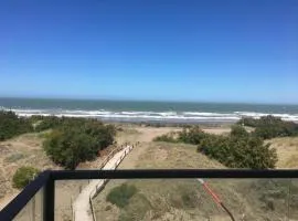 Amplio con vista al mar