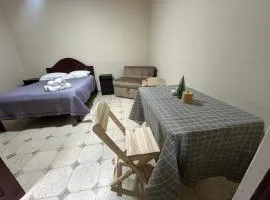 MavHouse, garzonier céntrico y acogedor, a pocas cuadras del mercado central y la plaza principal、タリハのコテージ
