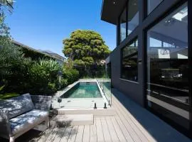'Block' out some time at this Luxury Villa