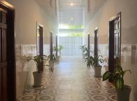 Nhà nghỉ Thế Phú