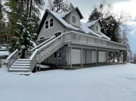 Shaver Lake, 4 BDR HOT TUB Misty Mountain Retreat
