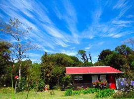Finca La Picuda Quetzal Cottage, hotel v destinaci Cartago