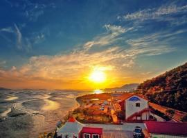 Ganghwa Granblue Pension, Hotel in Insel Ganghwa