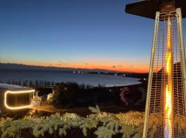 Орлиное гнездо, ξενοδοχείο σε Bosteri