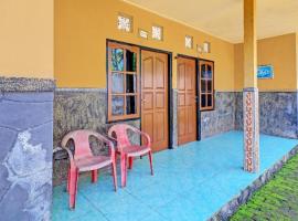 Hotel O Sekar Jagat Near Pantai Baluk Rening, hotel en Cupel