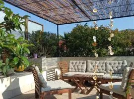 Chambre calme ouvrant sur magnifique rooftop