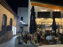 Titi House Borsa, hotel di Borsa