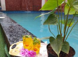 Hotel Queen Queen Sea, hotel i Calangute