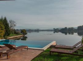 House Sablja, Hotel in Ogulin