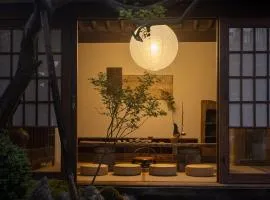 Wuyuan Jingmuo Liangxi Guest House