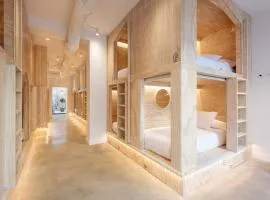 Colo Colo Hostel Valencia - Single Private Beds