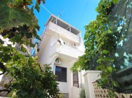 Apartments Bugi, hotel a Baška