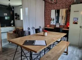 GÎTE PRIVATIF, MAISON DE VACANCES FAMILIALE 100m2 avec piscine, parking privé "Un plaisir d'évasion" gîte de France 3 épis