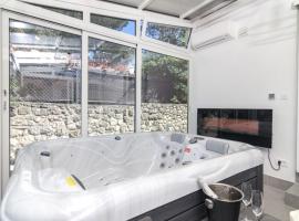 House Jadranka, ξενοδοχείο σε Punat