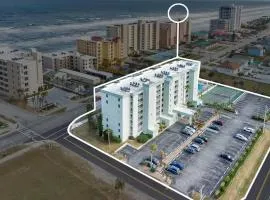 Relaxing Ocean Condo Steps from the Beach