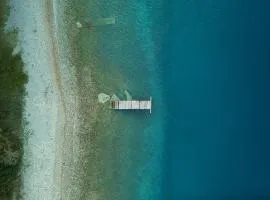 Moukas Seaside Apartments Romantico