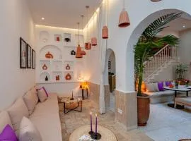 Riad K-white