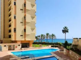 Sea View 2BR Beachfront & Cozy Balcony Marbella